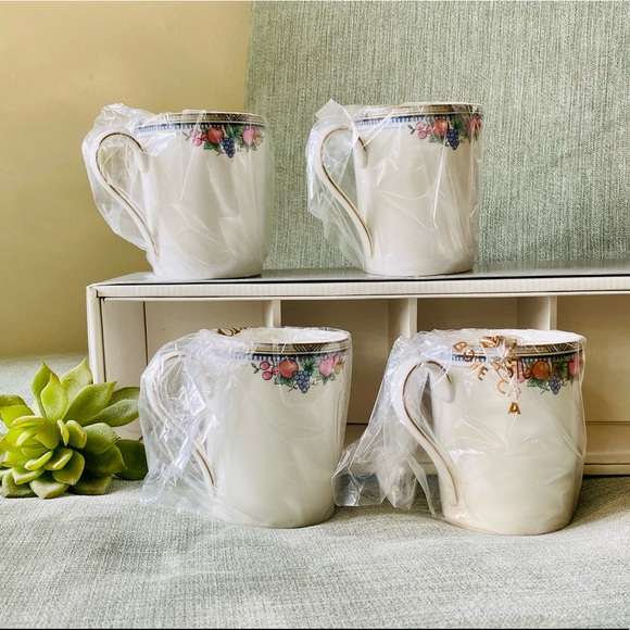 NWOT Christopher Stuart Bone China Set - Picture 1 of 7